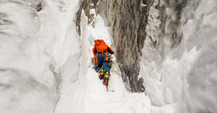 Nachos in the sunshine: Tom Livingstone & Uisdean Hawthorn am Mount Jezebel, Alaska