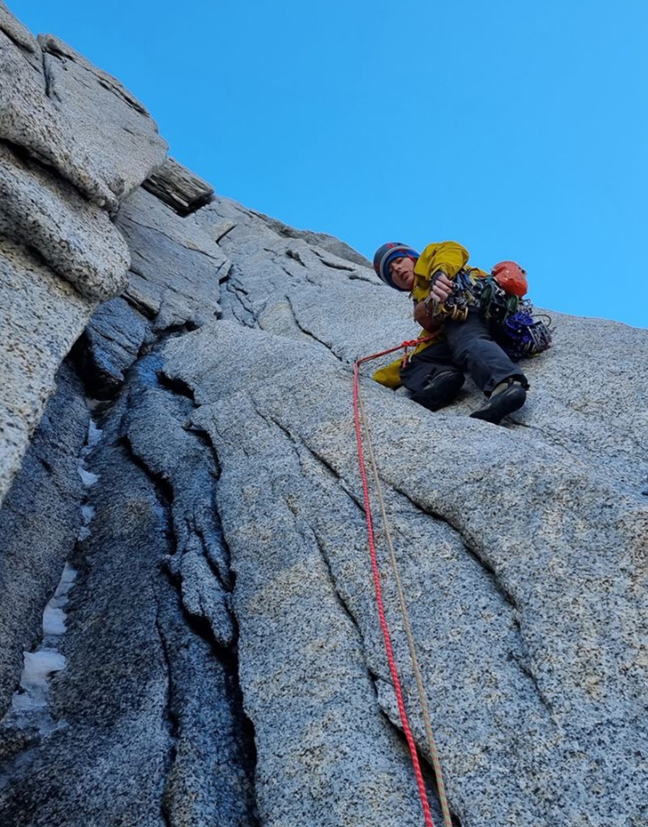 "Pain and Gain" 7a+, Erstbegehung an der Aguja Desmochada | Patagonien