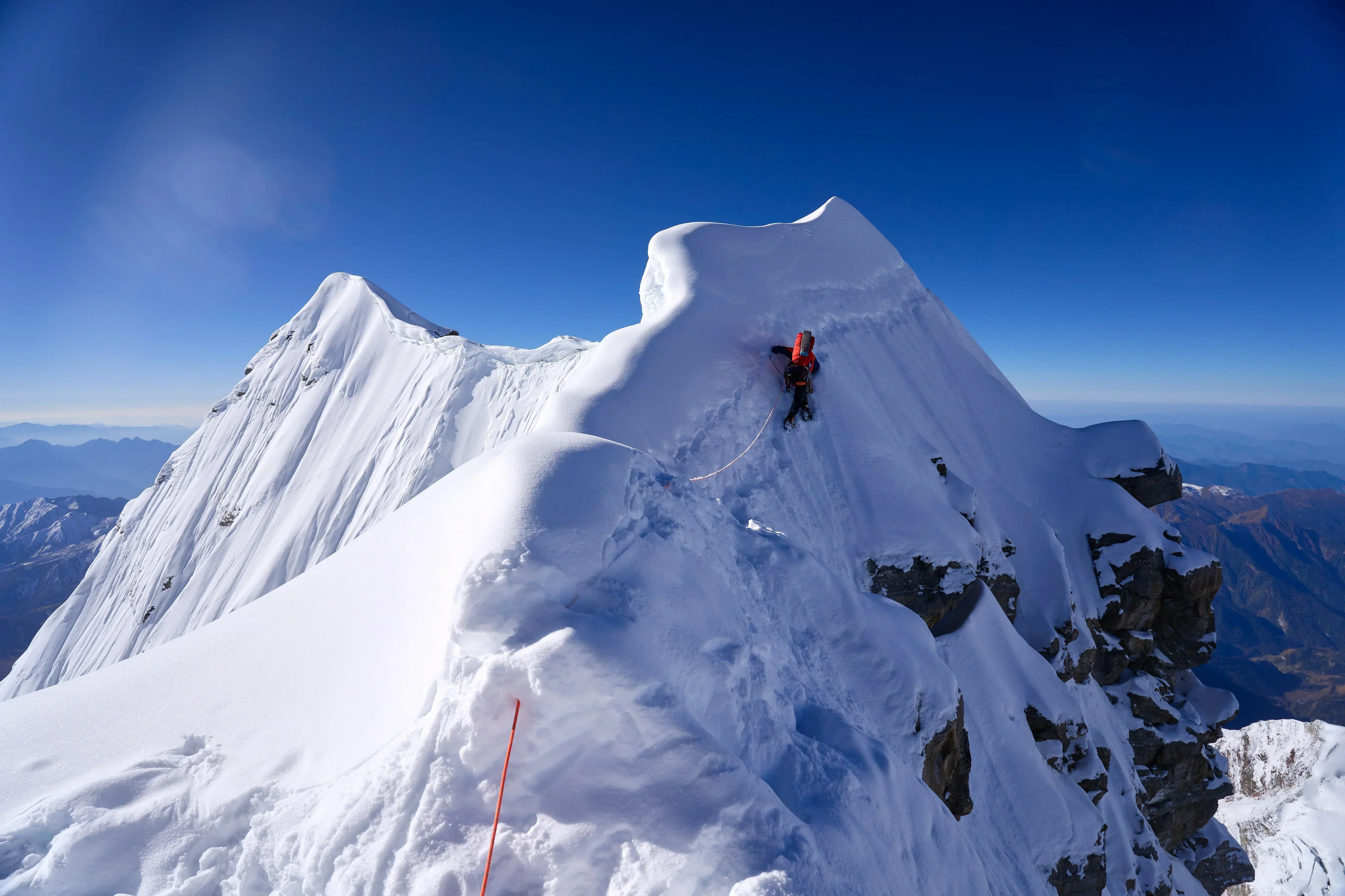 Klettern im unbekannten Himalaya: Eine Expedition ins Salimor-Khola-Tal