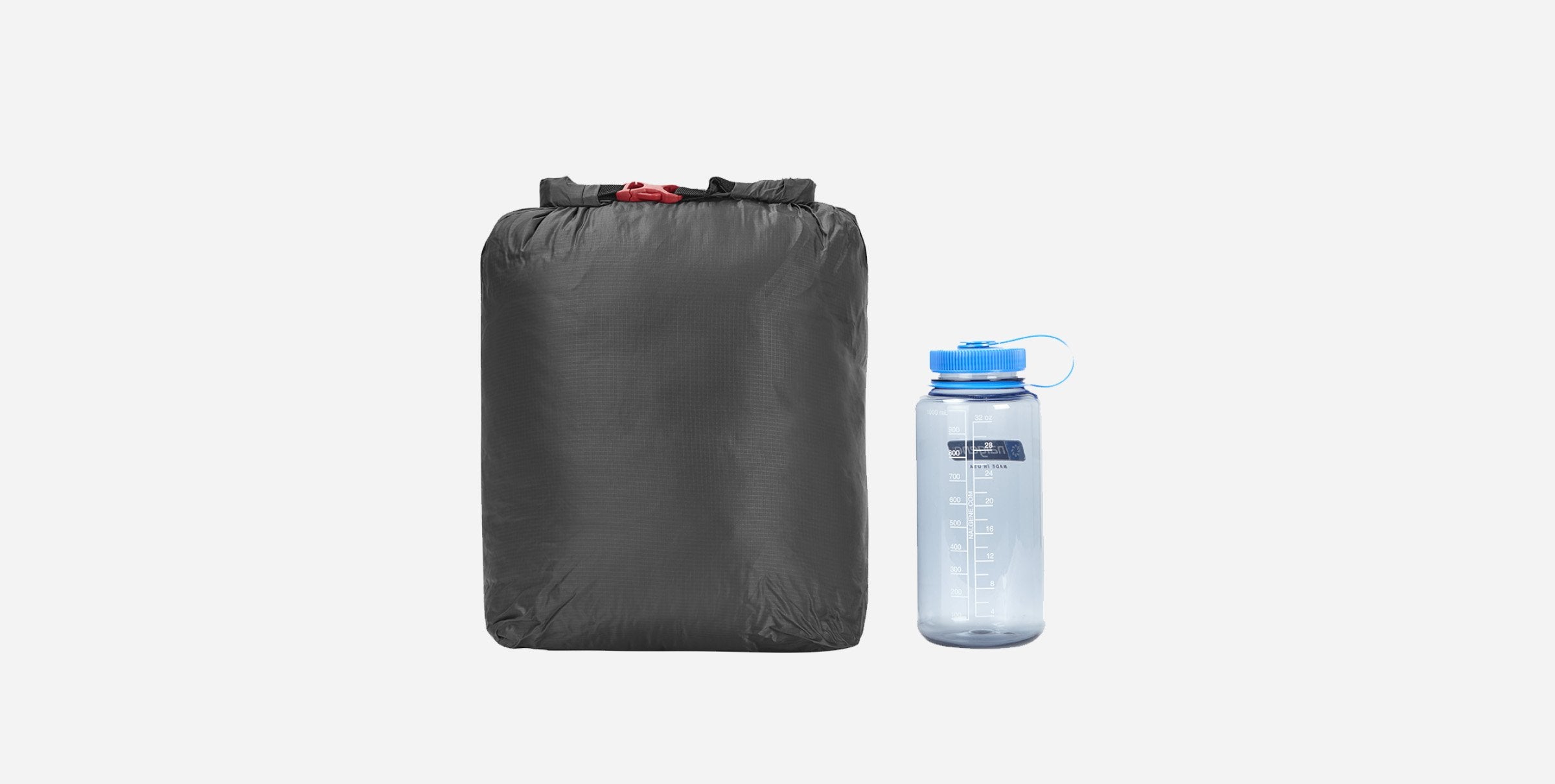 alternate::Inklusive wasserdichtem Packsack mit Rollverschluss und Aufbewahrungstasche